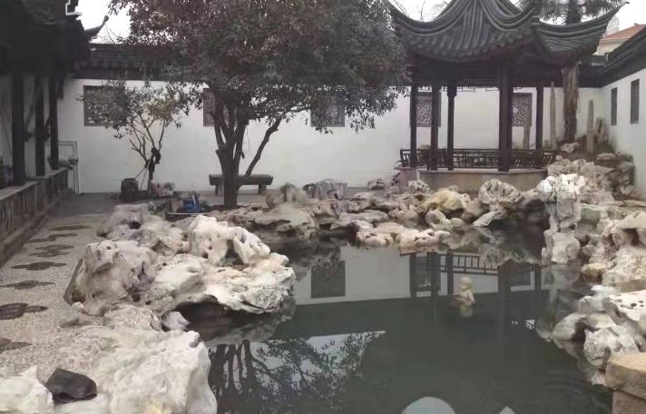 假山鱼池制作